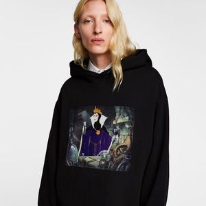 zara snow white sweatshirt